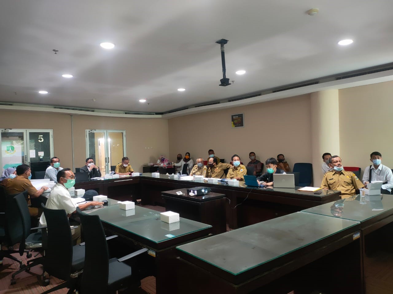 Rapat Koordinasi Pembahasan Tukar Menukar Tanah Kas Desa Pembangunan Tapak Tower T.90 Transmisi SUTT 150 KV Malingping – Bayah Desa Hegarmanah Kecamatan Panggarangan - Kabupaten Lebak