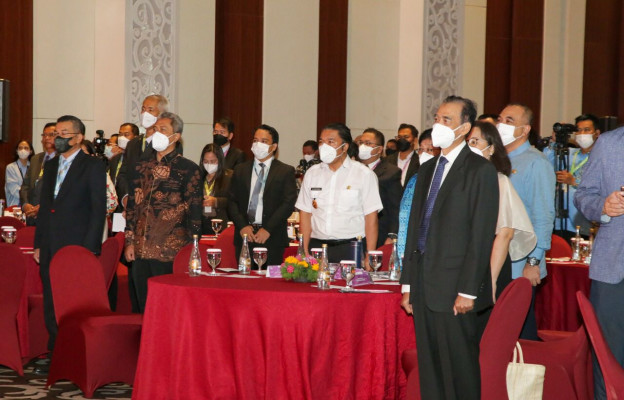 Hadiri Pembukaan PNLG Meeting Summit 2022, Pj Gubernur Banten Al Muktabar Mengajak Semua Berperan Aktif Menjaga Lingkungan Hidup