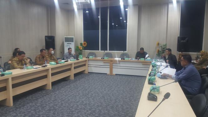 Rapat Kerja dengan Mitra Kerja Dilaksanakan Oleh Komisi I DPRD Provinsi Banten