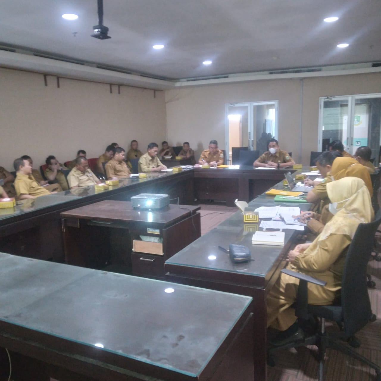 Rapat Reviu Perencanaan Pengadaan Barang/Jasa (PBJ) Tahun Anggaran 2023 di Lingkungan Pemerintah Provinsi Banten