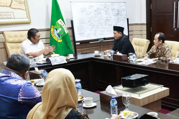 Pj Gubernur Banten Al Muktabar Pastikan Pelaksanaan Pilkada 2024 Berjalan Baik
