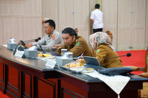 Kendalikan Inflasi, Pj Gubernur Banten Al Muktabar Ajak Bupati/Wali Kota Perhatikan Penyumbang Inflasi