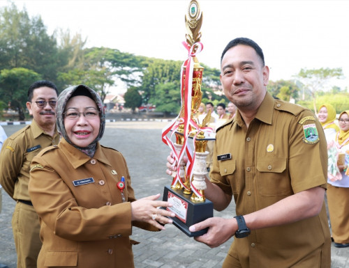 Biro Pengadaan Barang/Jasa dan LPSE Setda Provinsi Banten Juara Umum Lomba HUT kemerdekaan Republik Indonesia di Lingkungan Sekretariat Daerah Provinsi Banten