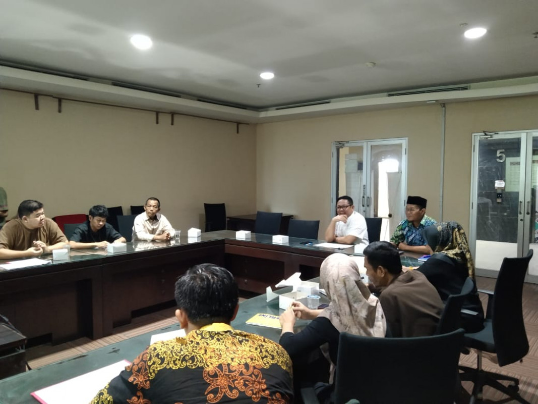 Rapat Evaluasi Laporan Bulanan